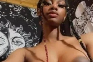 Only Add 👻Add My Snapchat.. nulaqxe 👉 ✅.Facetime Fun.. 👉🏻👌🏻Kissing lipsKissing lipsAnd Ready for incall or out call🚘car call🚗 AVAILABLE 24hrs💞 Video Sex Chat,NEW Video Content sell... - Image 1